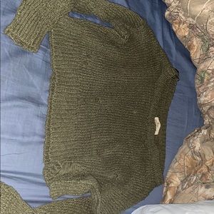 Forrest green off the shoulder crop top